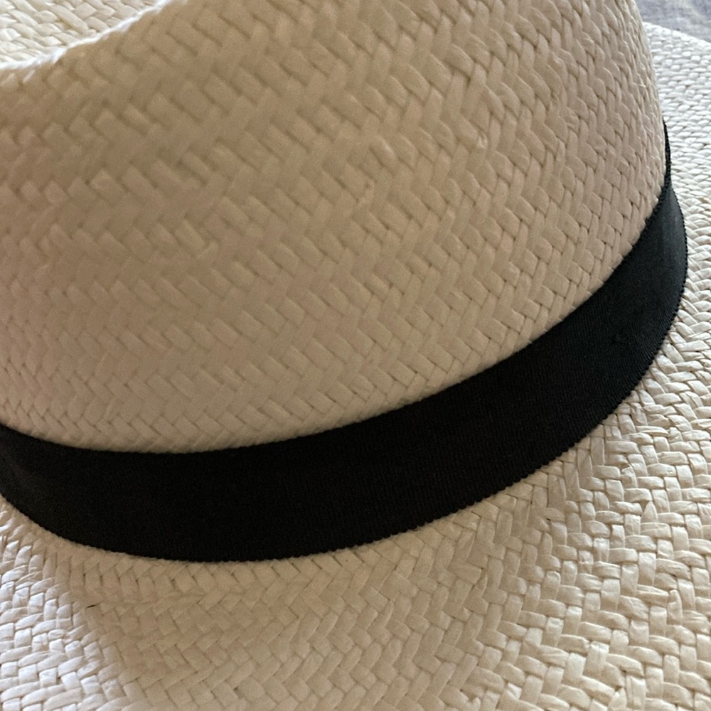 Aritzia Fedora ivory hat  - Brand New with Tag - black ribbon - Picture 7 of 13